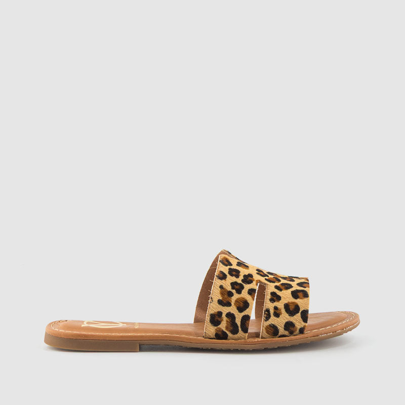 SANDALIA PIEL LEOPARDO