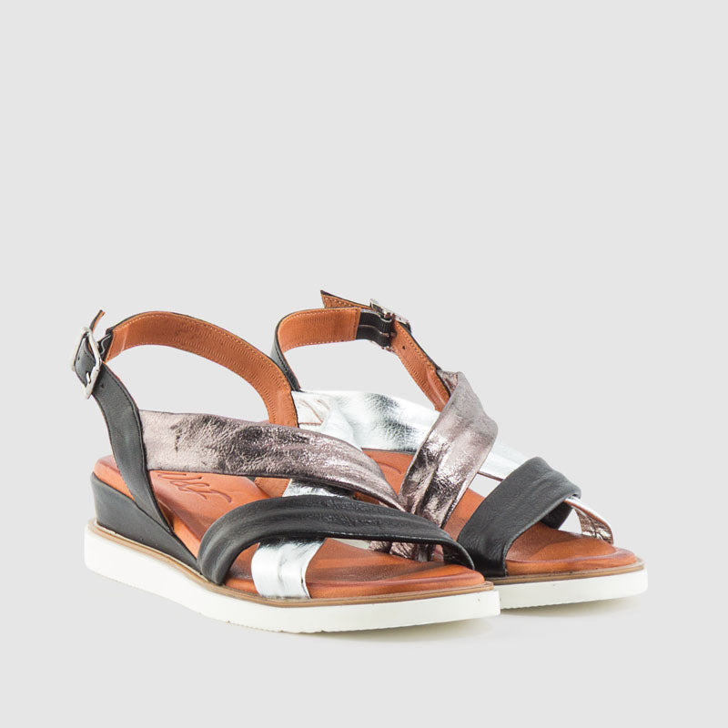 SANDALIA PIEL NEGRO PLATA BRONCE