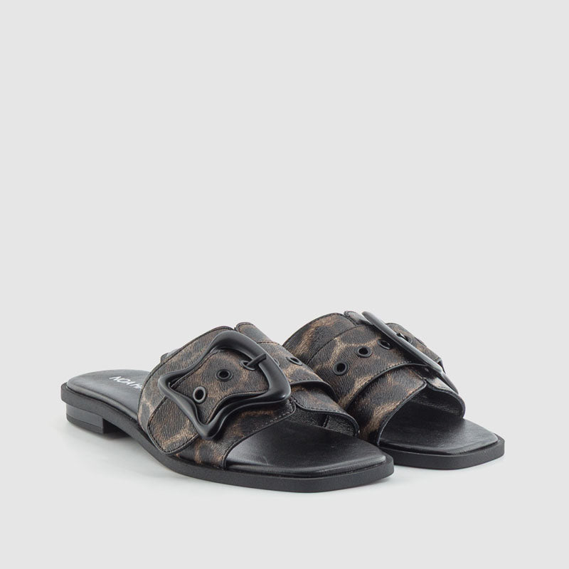 SANDALIA PIEL LEOPARDO