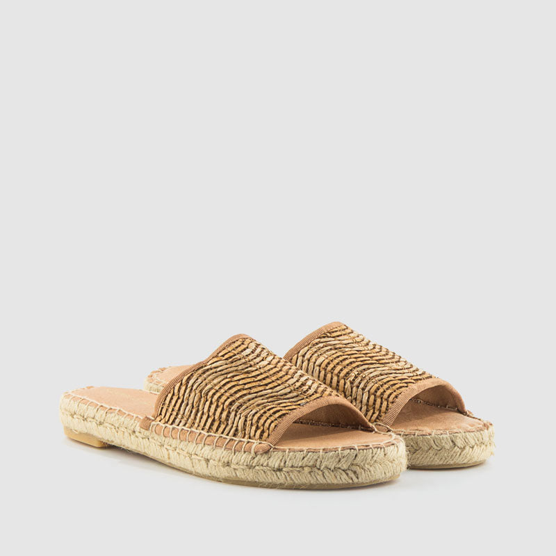 SANDALIA RAFIA CUERO