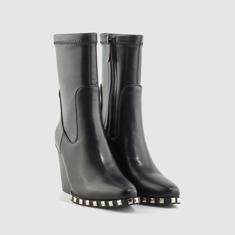 Botín cowboy tachas negro