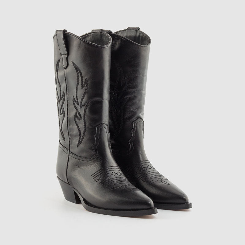 Bota cowboy 3/4 bordados piel negro