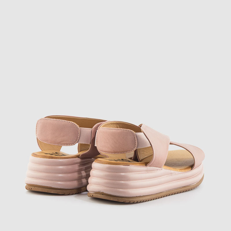 SANDALIA PLATAFORMA PIEL ROSA