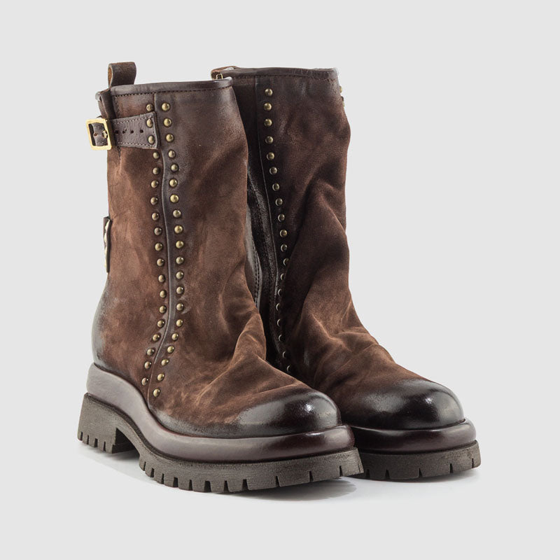 BOTIN TACHAS ANTE MARRON