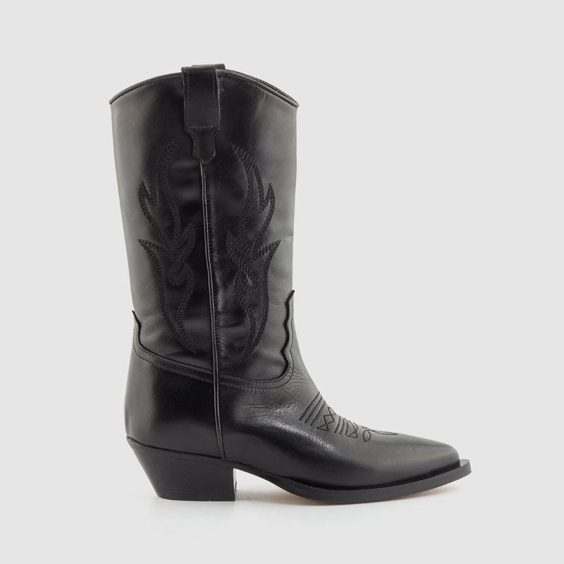 Bota cowboy 3/4 bordados piel negro