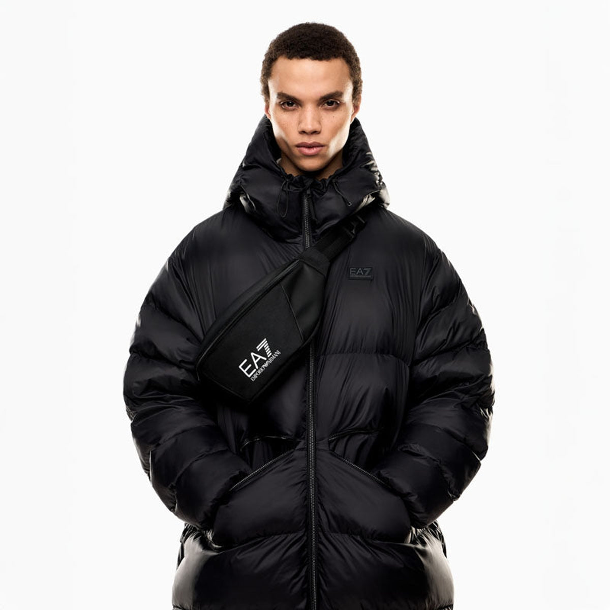 EA7 7X000073 UC001 BLACK-1
