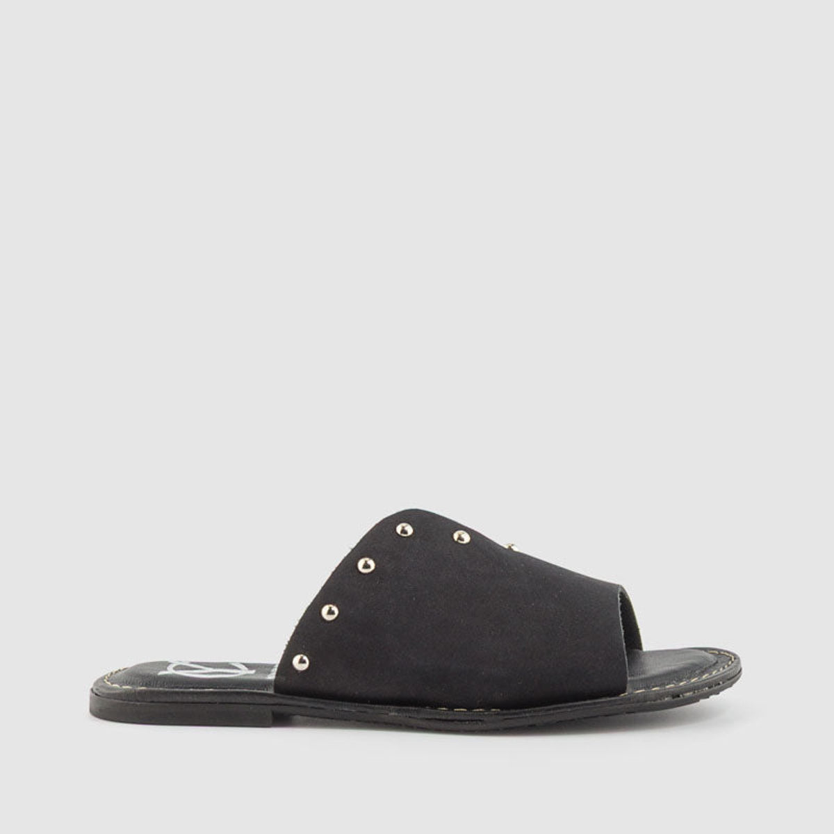 1181 YACARE 157822 NEGRO-0
